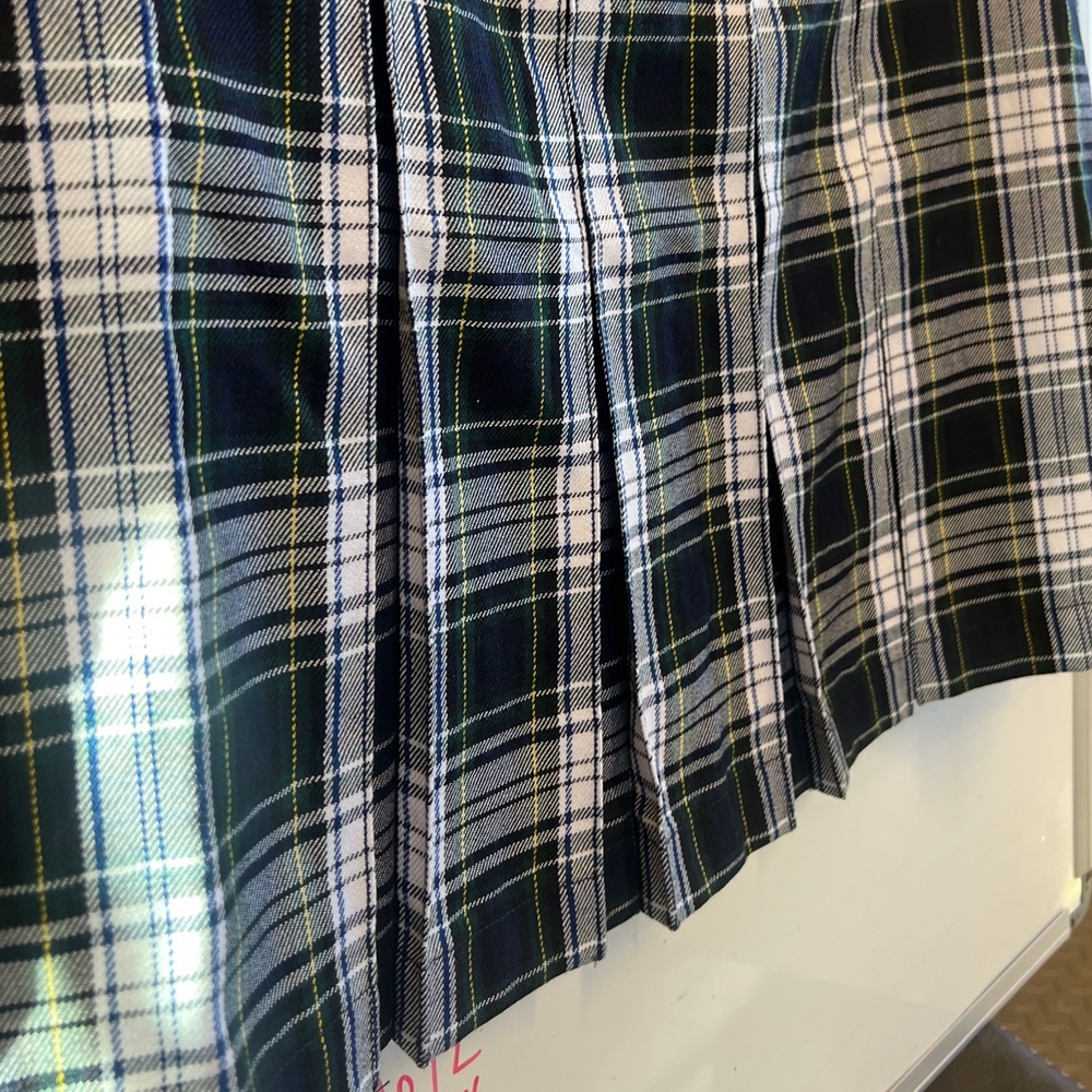 Lands’ End White Plaid Uniform Skirt - Picture 4 of 5